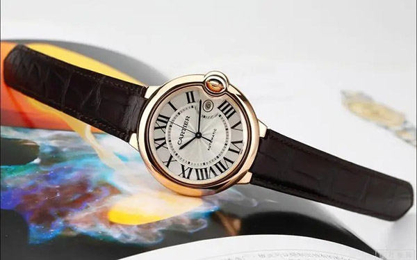 卡地亚表头表带不对期