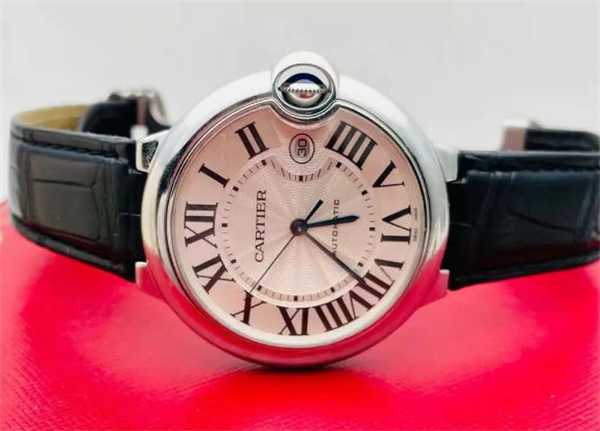 卡地亚手表表蒙有划痕解决技巧大全